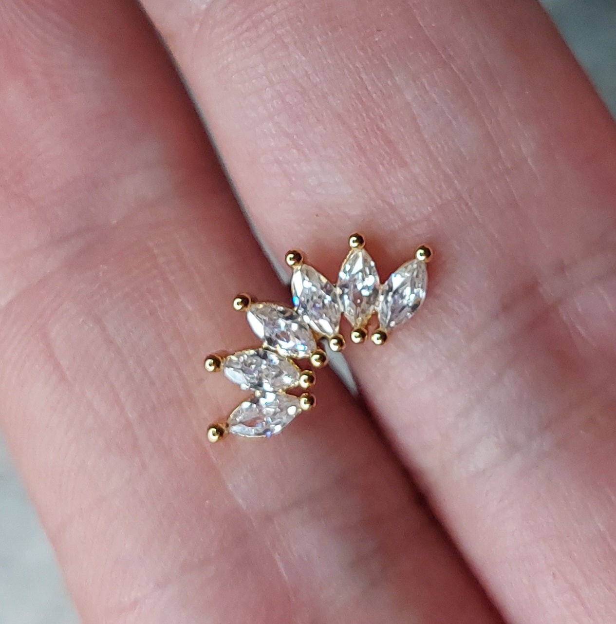 Clous d'oreilles TENDANCE