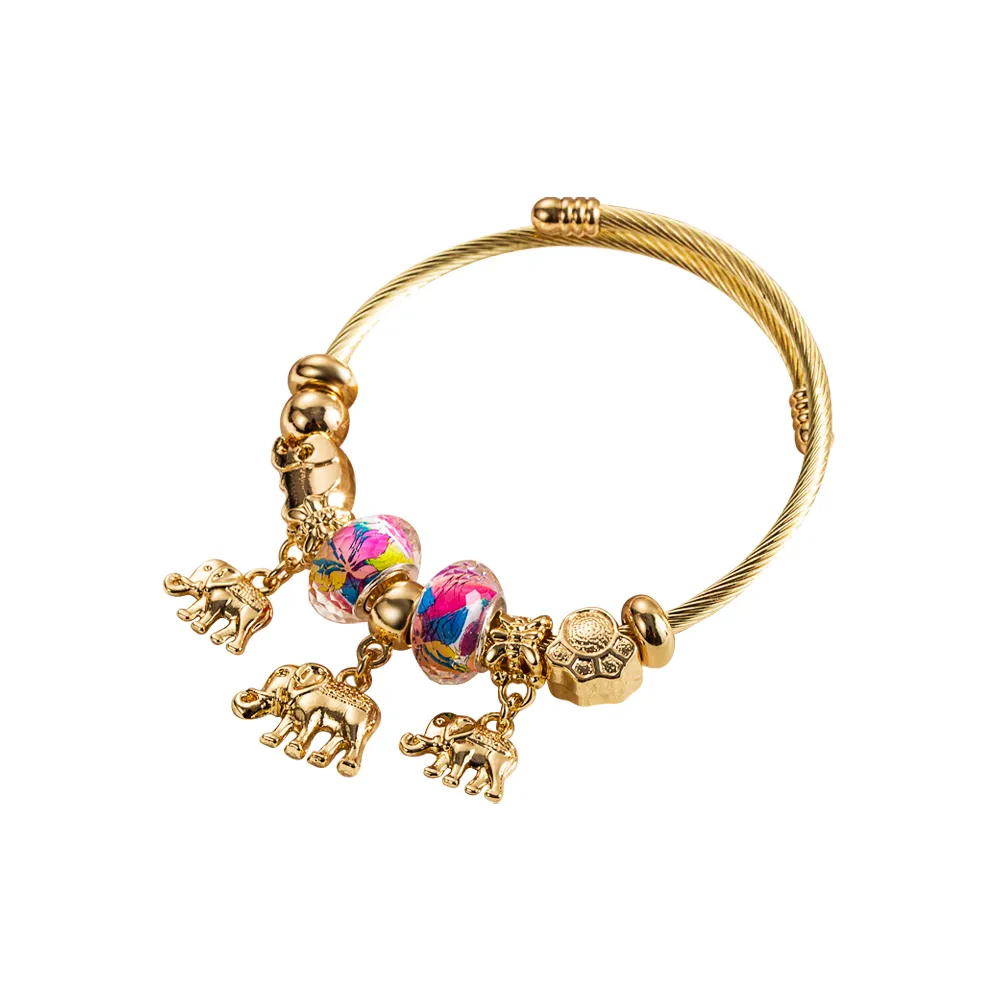 Bracelet charms Bombay