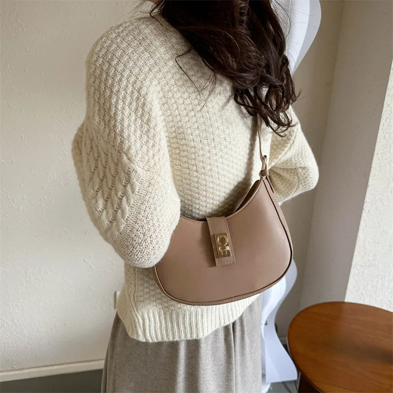 Petit sac simili cuir classe camel