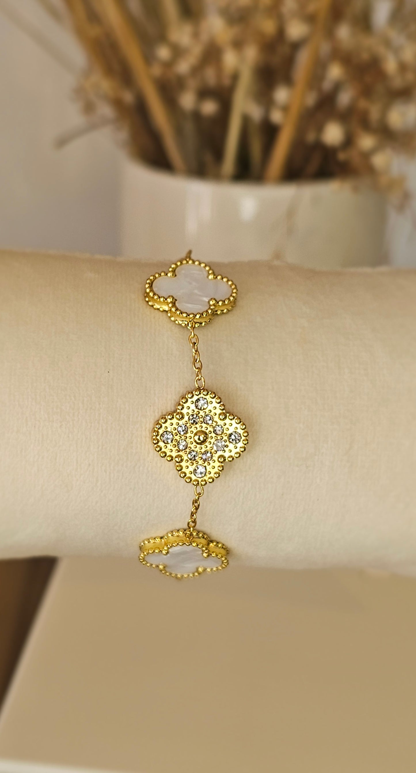 Bracelet trèfle blanc et strass