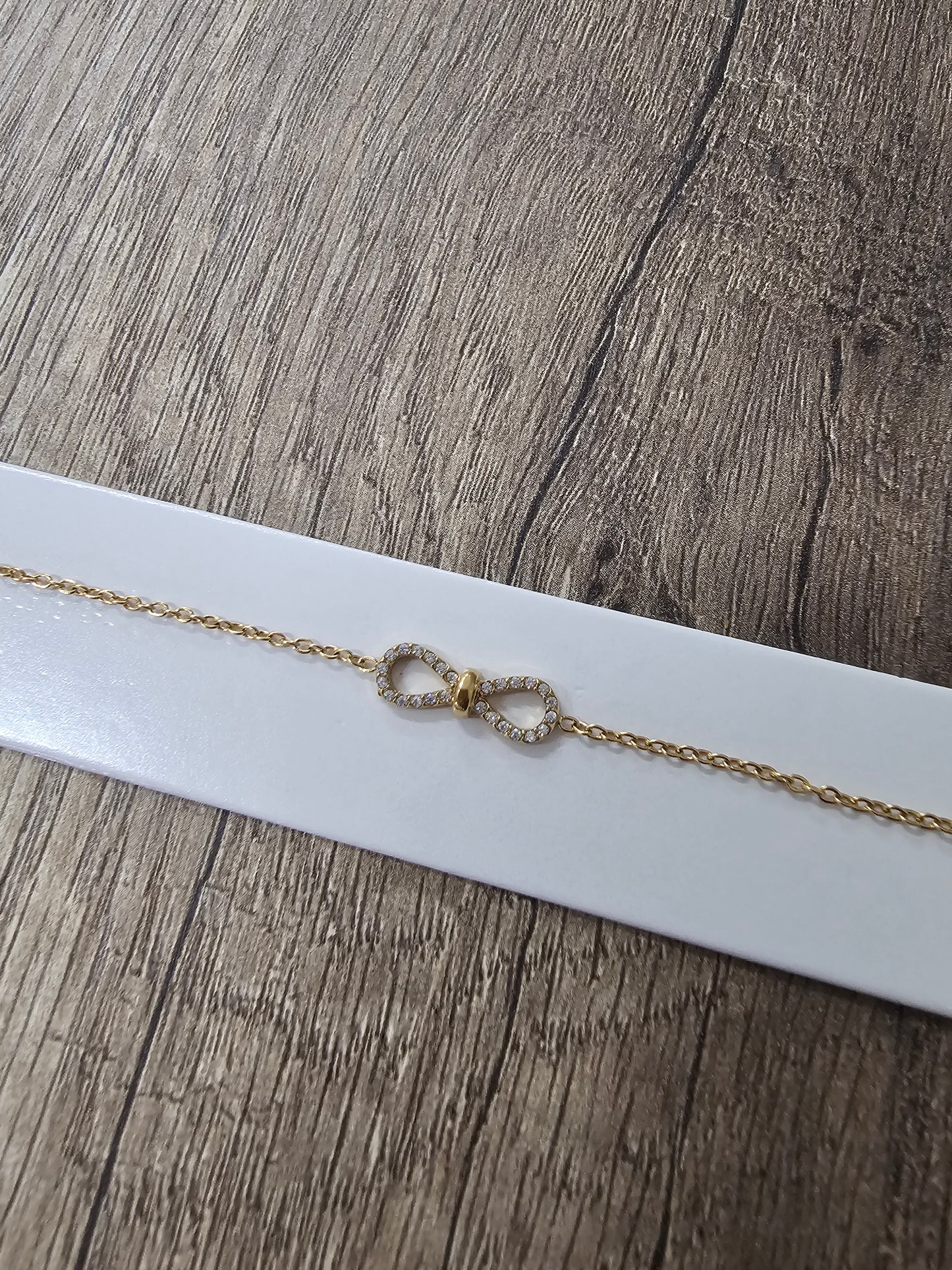 Bracelet infini doré
