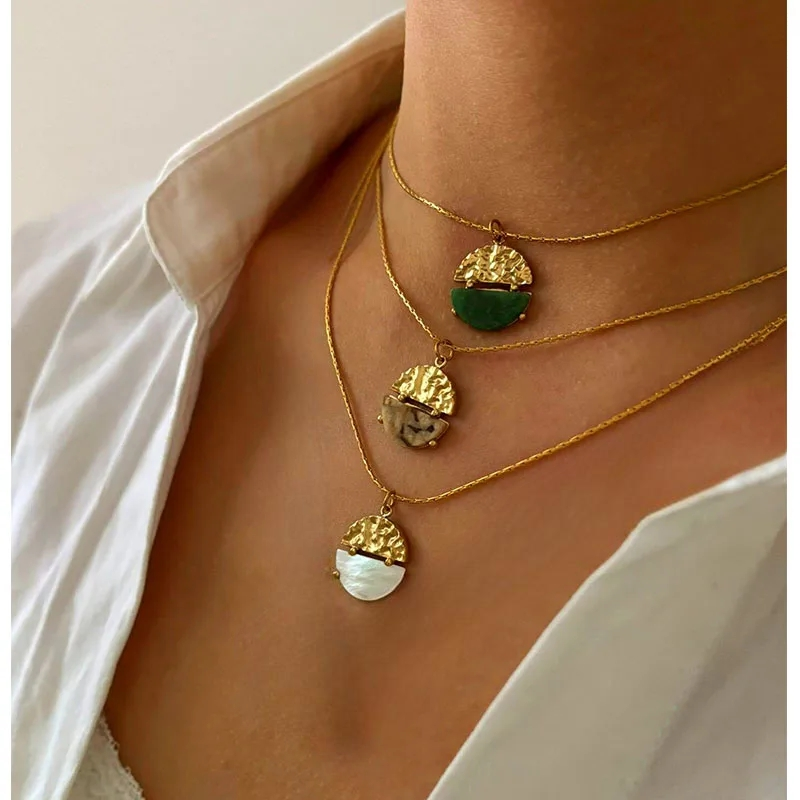 Collier Maë - Pierre naturelle en pierre de lune