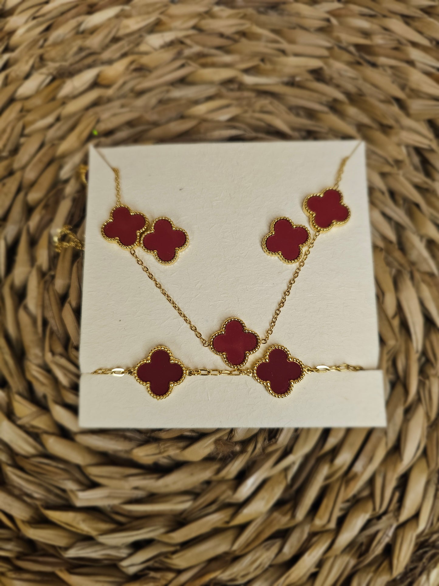 Parure trèfle rouge