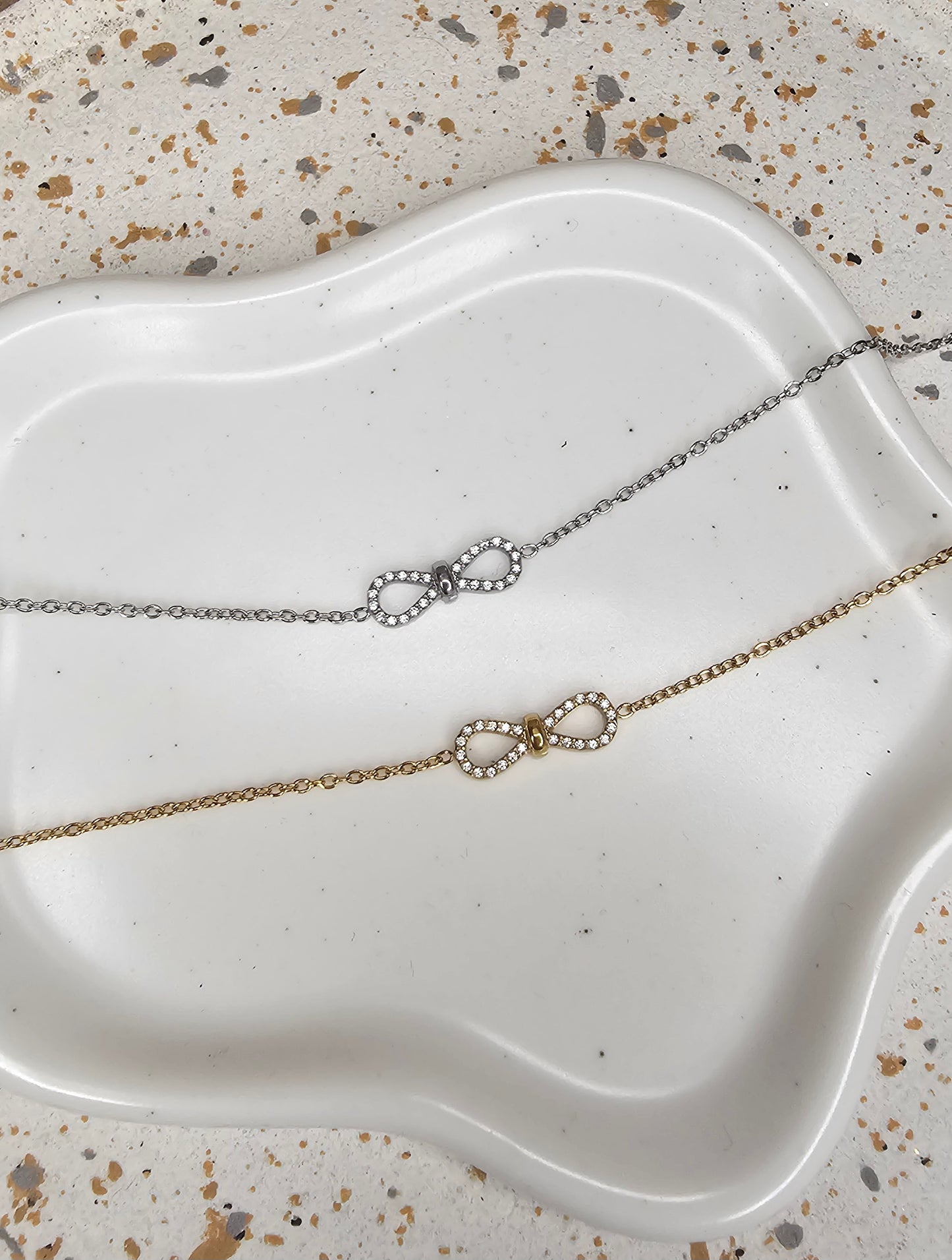 Bracelet infini argenté