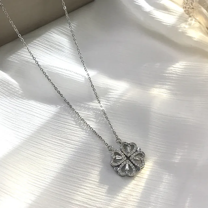 Collier TREFLE 4 COEURS
