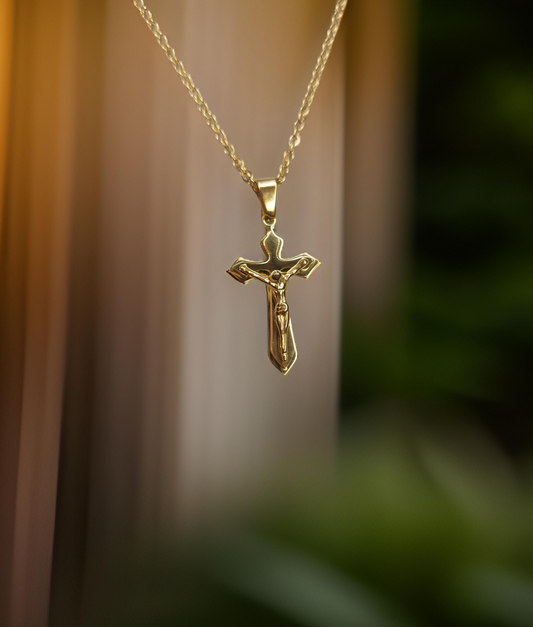 Collier avec pendentif CROIX