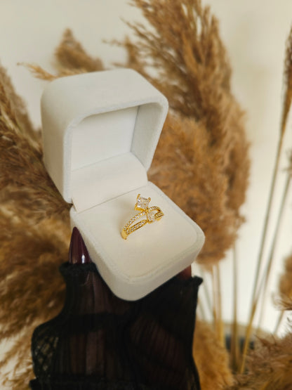 Bague CRYSTAL + Boîte en velours blanc