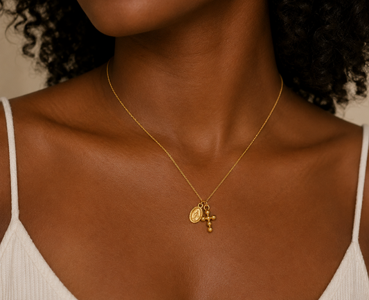 Collier Médaillon & Croix