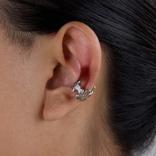Earcuff floral argenté