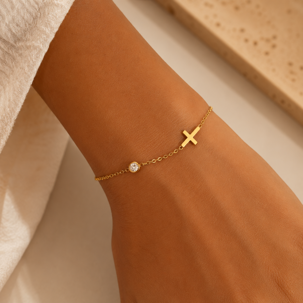 Bracelet croix lumière